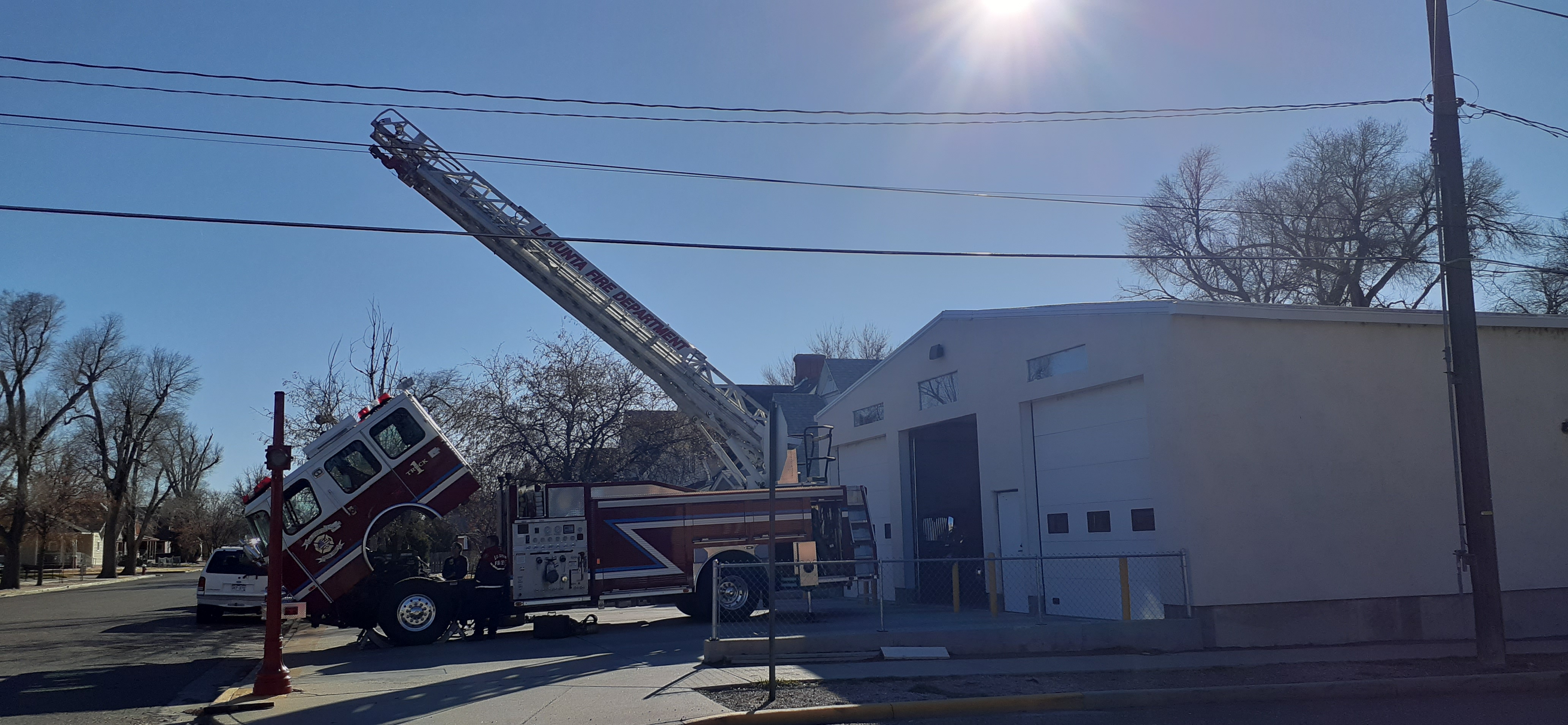 LJFD Ladder Truck seconews.org 