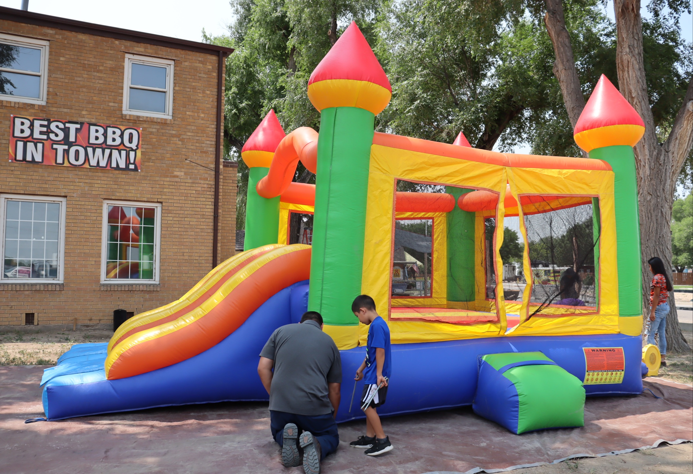 Creekside Smokehouse Grand Opening Bounce House SECO News seconews.org