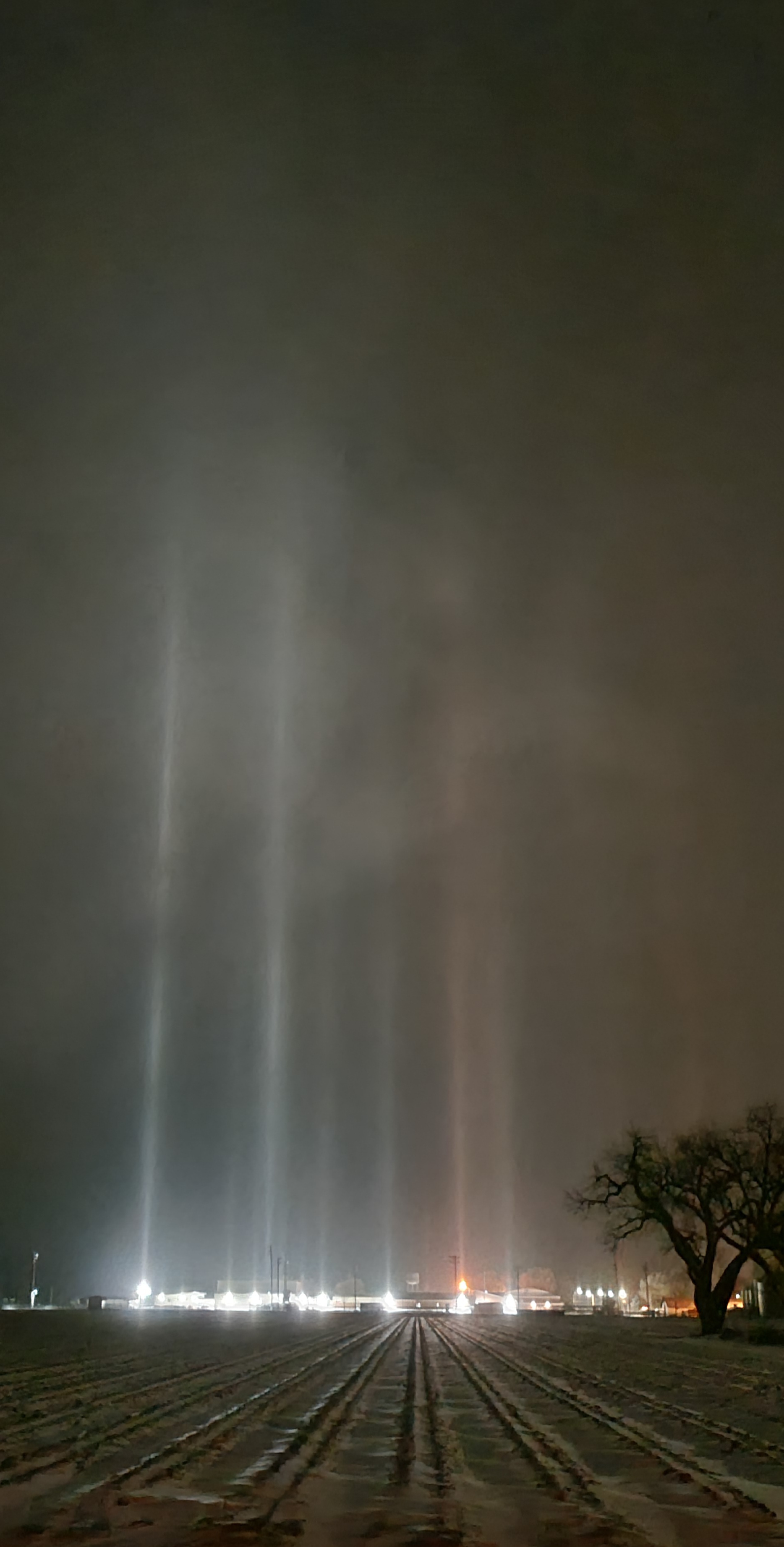 Swink Colorado Light Pillars Feb 2, 2022 SECO News seconews.org