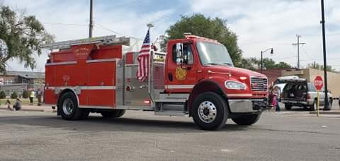 Holly Fair parade fire truck seconews.org 